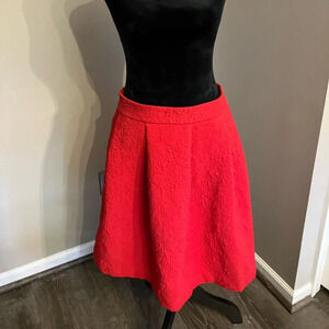 Ann Taylor size 10 red‎ brocade knee length skirt perfect for the holidays